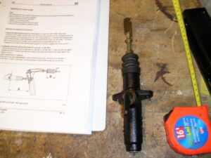 Clutch-Master-Cylinder-Replacement-6-clutch-master