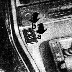 Sunroof Operation Troubleshooting and Repair-5-sunroof-switch-early